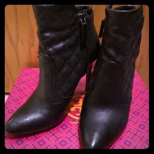 Tory Burch Orchard Booties Size 6